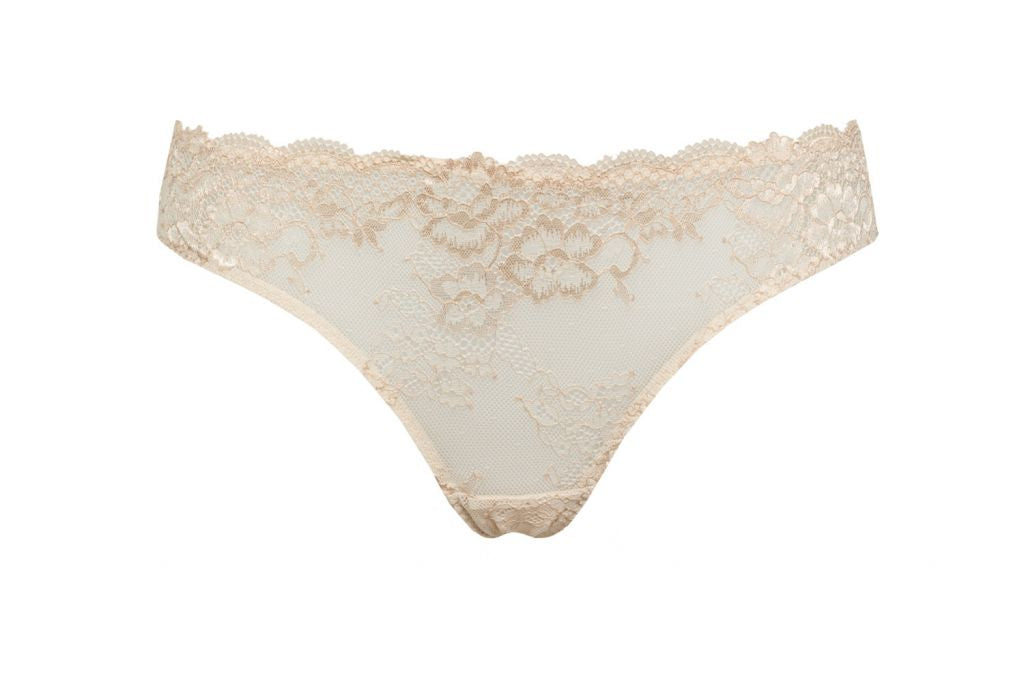 These SIéLEI brief from Italy feature a lightweight, stretchy floral patterned lace for a comfortable fit. 