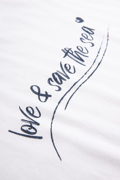 Be Happy Jersey Cotton Loose T-Shirt front picture with lettering Love and save the sea.