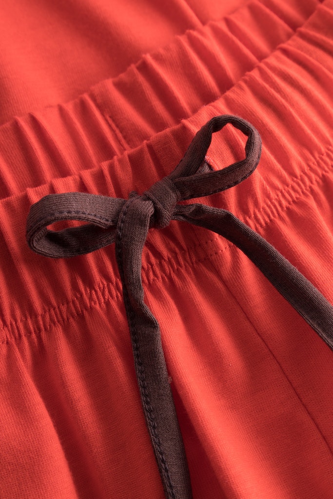 Waistband and drawstring of the Back of the Be Happy Cotton Jersey Capri Pants