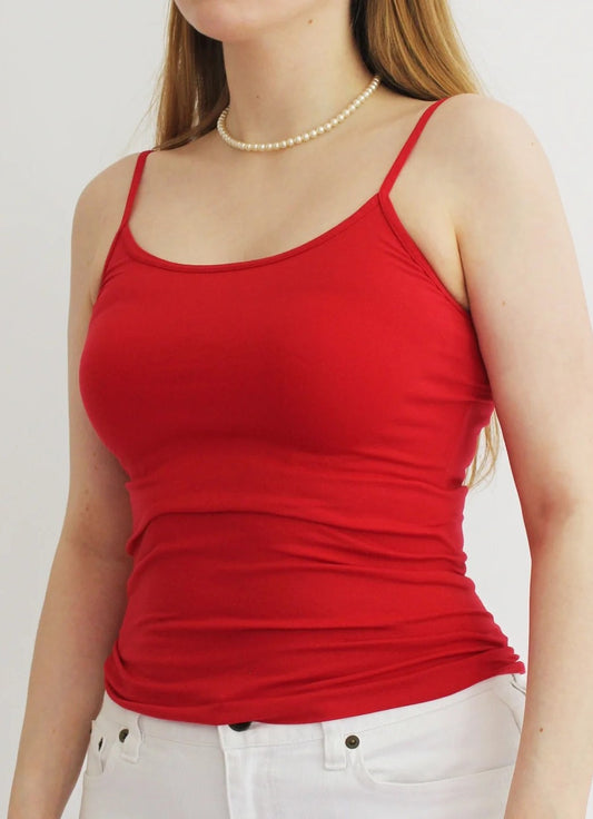 The Makò Cotton line by Emmebivi from Italy features this lightweight top, composed of a premium extra-long staple cotton variety of Egyptian origin.