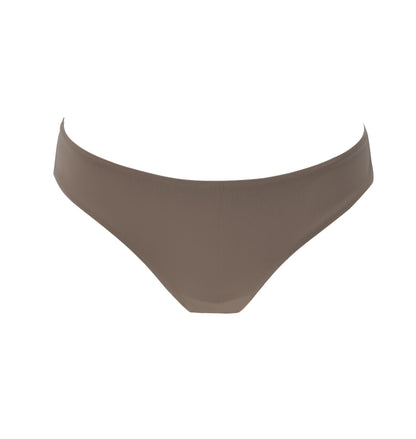 The Savoir Faire line from Leilieve offers this Brazilian brief, designed with an optimal fit and feel. The combination of Italian flat lace, which limits transparency, and super soft microfiber fabric creates a luxurious look and feel.
